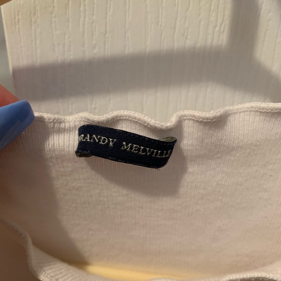 Brandy melville white t shirt - Picture 2 of 2
